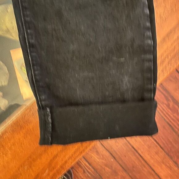 SHEIN Black Jeans Ripped Knees Capri 4XL Like NEW - Picture 3 of 16